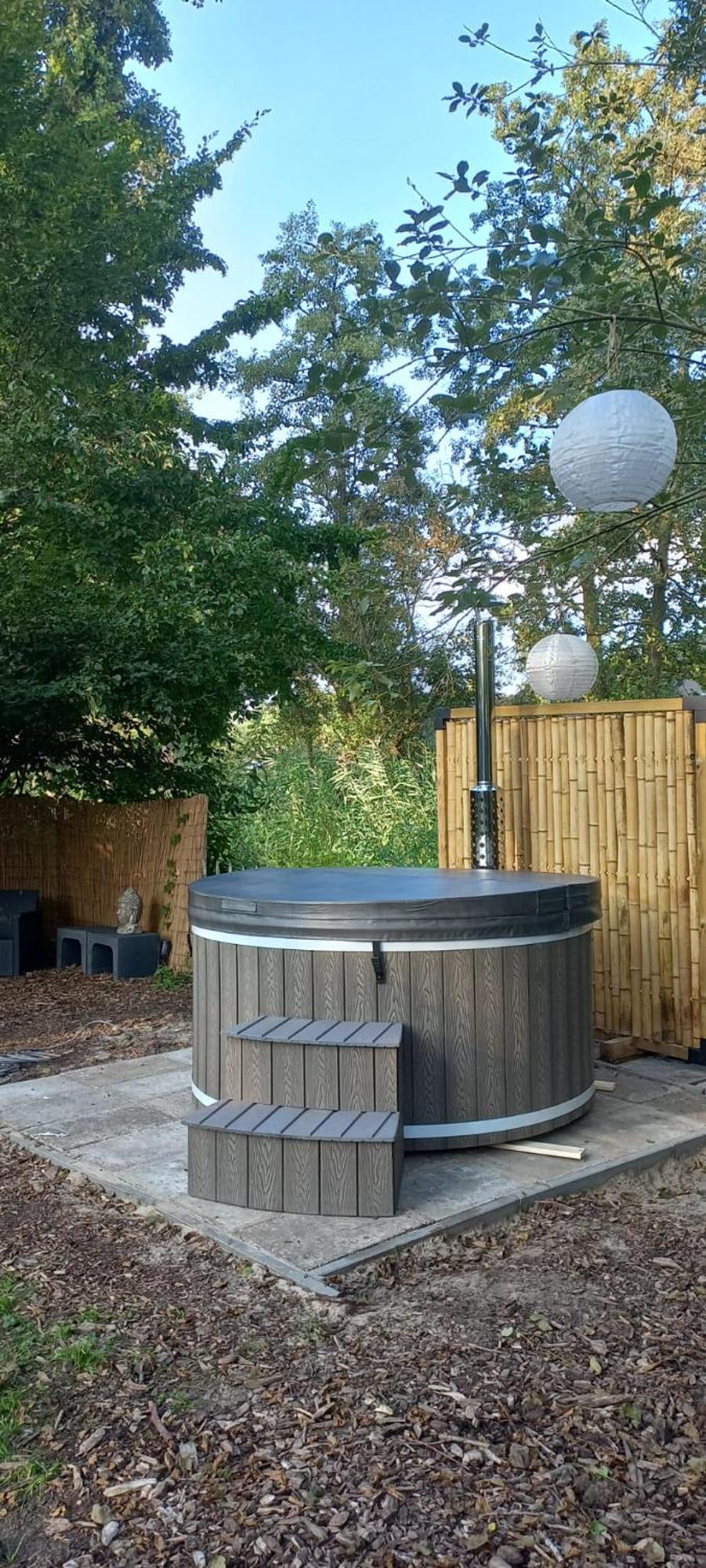 Rumah Senang Wellness Met Hottub En Tuin Ewijk 外观 照片
